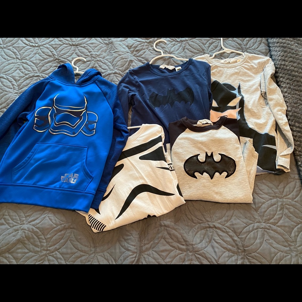 Lot of Star Wars & Batman Shirts & Hoodie - Boys